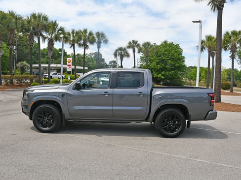 Used 2026 Nissan Frontier SV w/ SV Convenience Package RWD image 5
