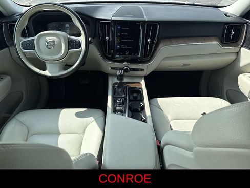 Used 2021 Volvo XC60 T6 Momentum AWD/4WD image 26