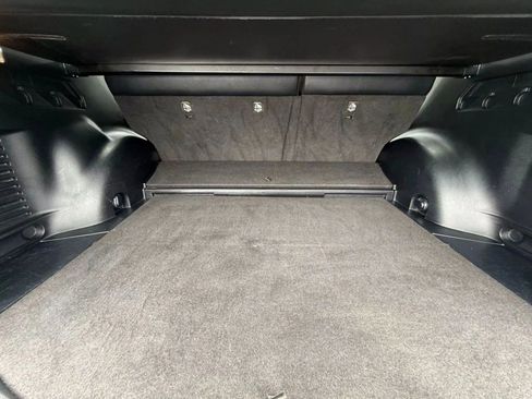 Used 2016 Toyota RAV4 Limited image 16