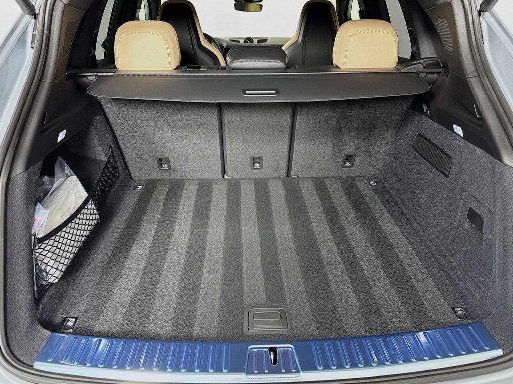 Certified 2026 Porsche Cayenne AWD/4WD image 10