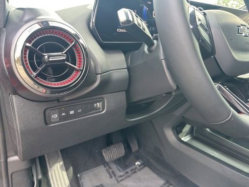 New 2026 Chevrolet Equinox EV RS image 12