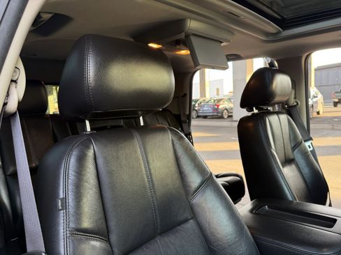 Used 2013 Chevrolet Tahoe LT image 28