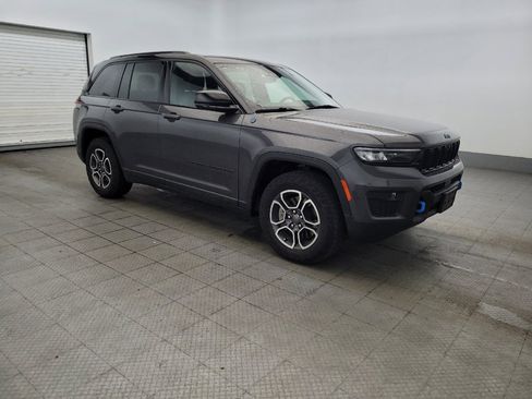 Used 2022 Jeep Grand Cherokee Trailhawk AWD/4WD image 11