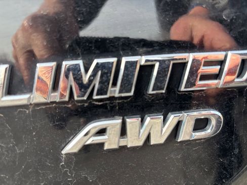 Used 2015 Toyota RAV4 Limited image 16