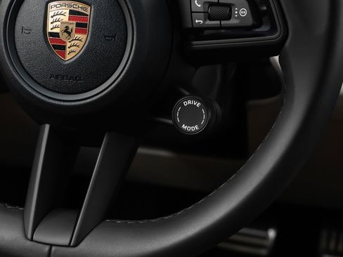 Certified 2025 Porsche Macan 4 Electric AWD/4WD image 35