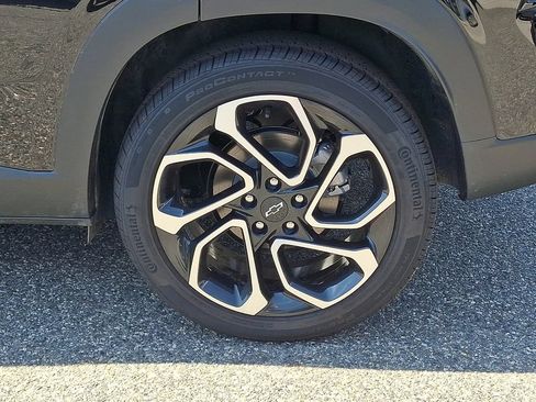 Used 2026 Chevrolet Trax RS w/ Sunroof Package FWD image 31