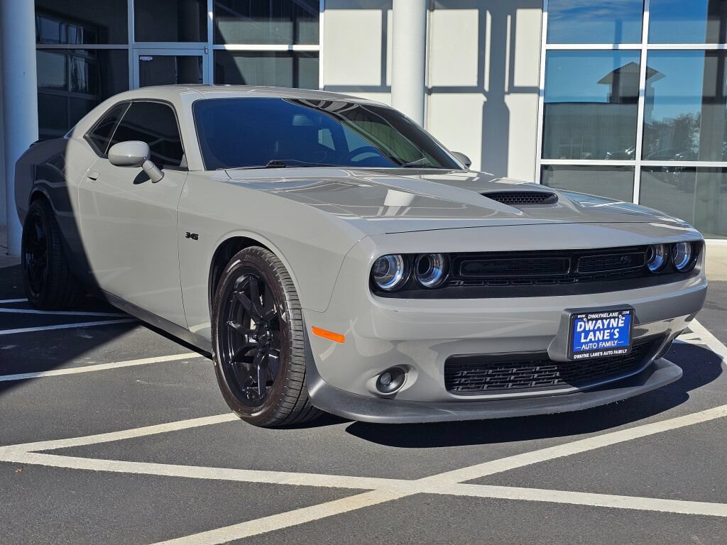 Used 2023 Dodge Challenger R/T RWD image 7