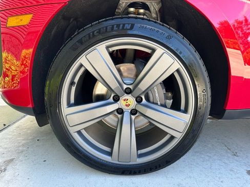 Certified 2026 Porsche Macan AWD/4WD image 43