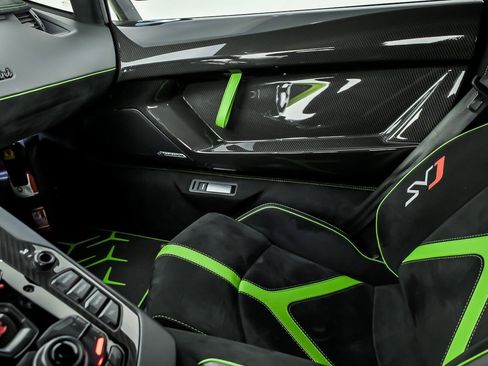 Used 2019 Lamborghini Aventador SVJ AWD/4WD image 42