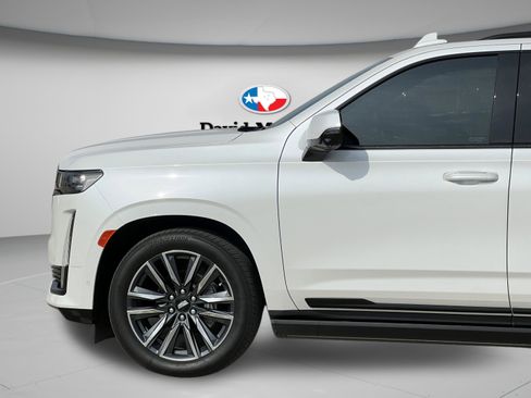 Used 2023 Cadillac Escalade Sport w/ Touring Package image 9