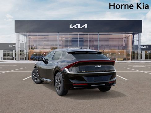 New 2025 Kia EV6 Light w/ Light LR Technology Package image 4