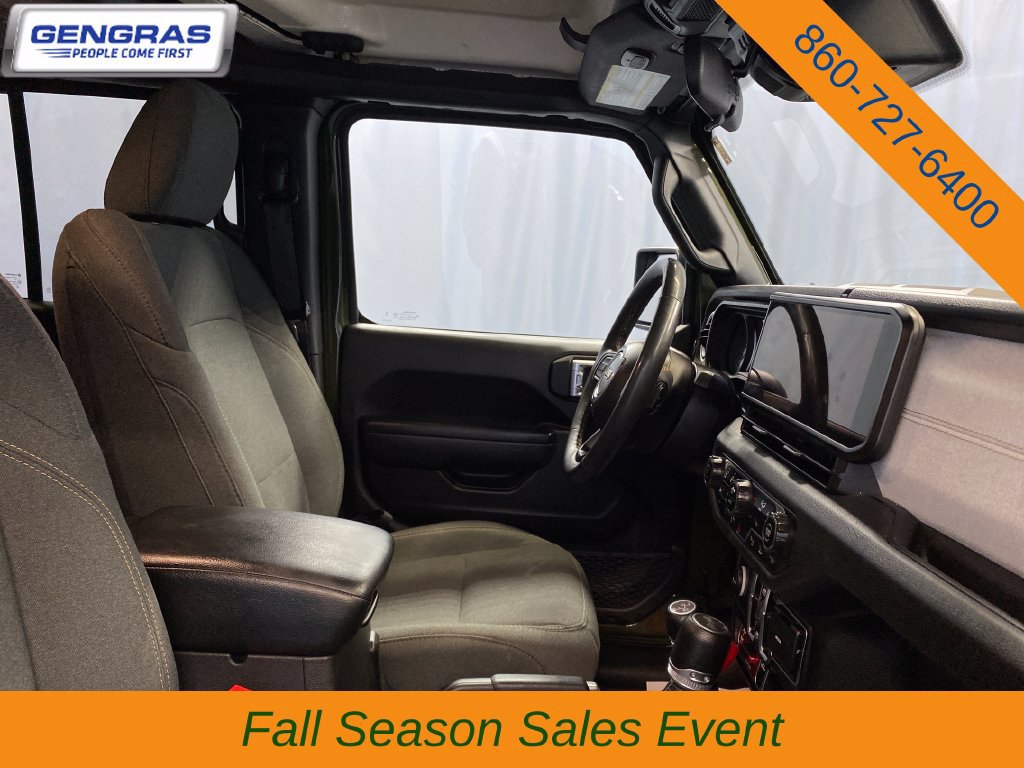 Used 2024 Jeep Wrangler Unlimited AWD/4WD image 40
