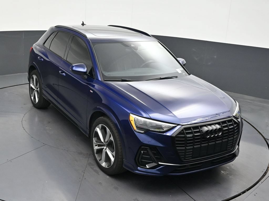 Used 2021 Audi Q3 2.0T Premium w/ Convenience Package AWD/4WD image 21