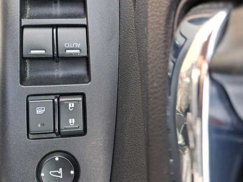 Used 2016 Honda CR-V EX image 18
