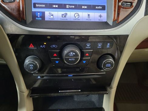 Used 2011 Chrysler 300 Limited RWD image 20