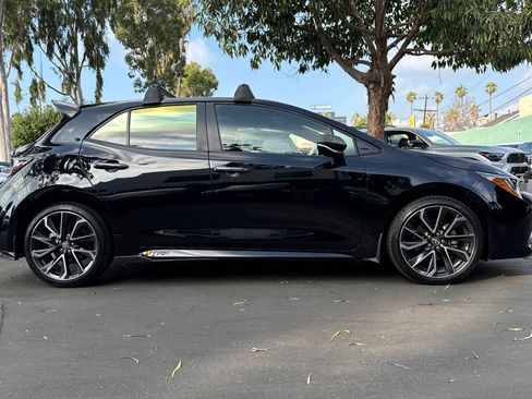 Used 2022 Toyota Corolla XSE image 3