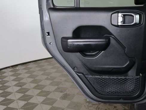 Used 2019 Jeep Wrangler Unlimited Sport S image 19