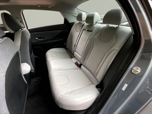 Used 2023 Hyundai Elantra Limited FWD image 20