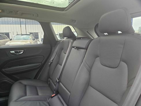 Certified 2025 Volvo XC60 B5 Plus AWD/4WD image 20