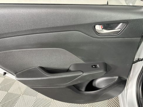 Used 2019 Hyundai Accent SE FWD image 23