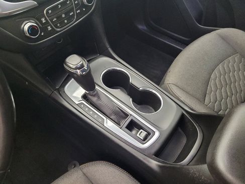 Used 2019 Chevrolet Equinox LT image 26