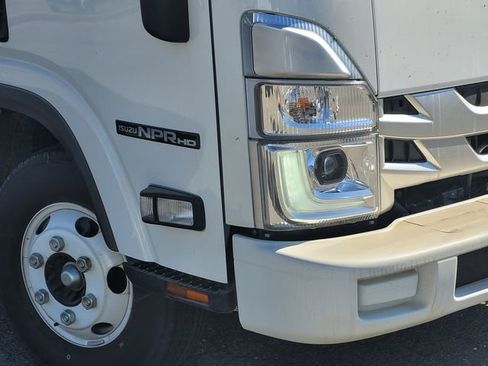 New 2024 Isuzu NPR image 4