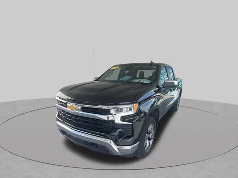 Used 2024 Chevrolet Silverado 1500 LT AWD/4WD image 15