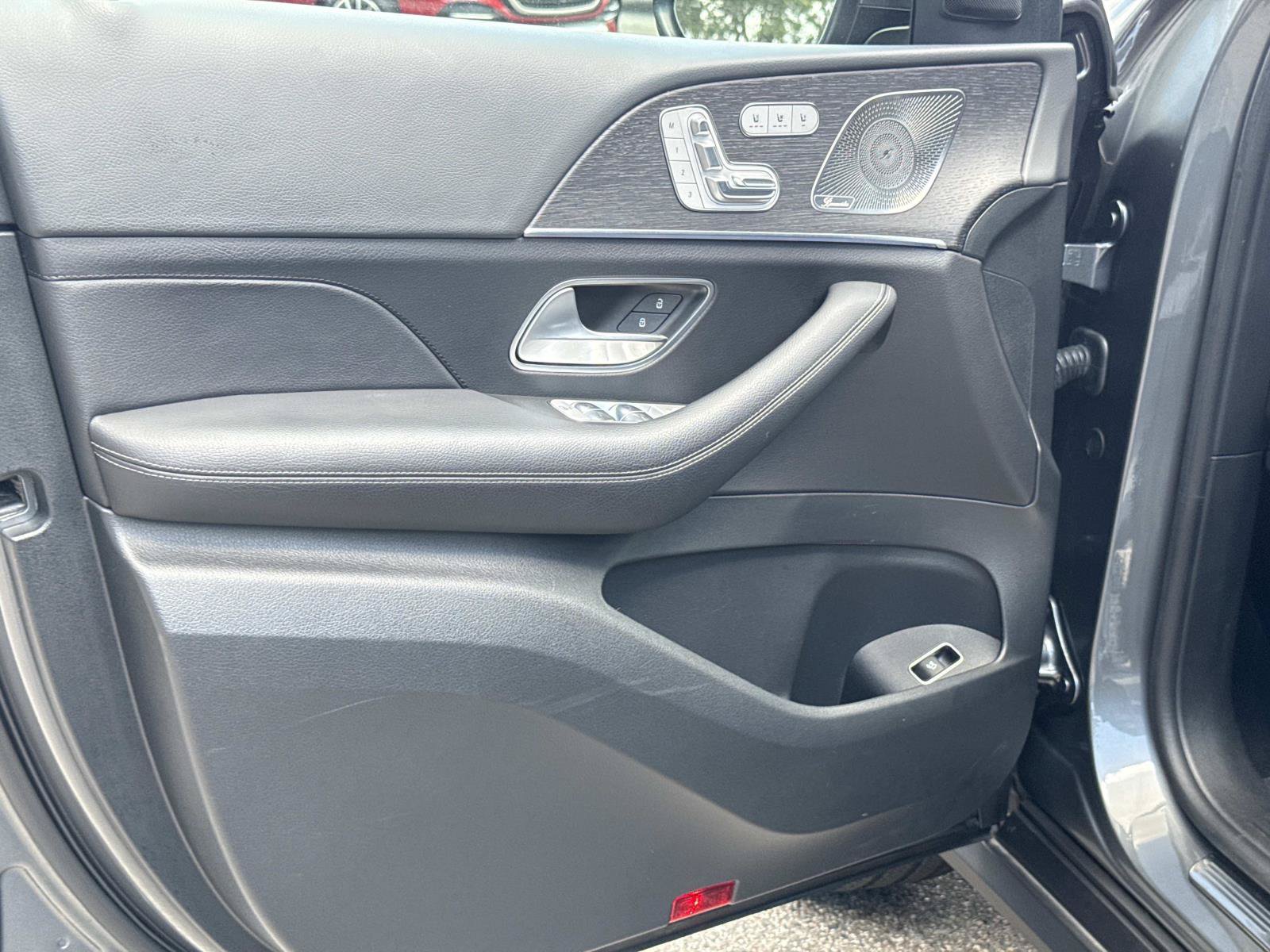 Certified 2025 Mercedes-Benz GLE 450 4MATIC image 18