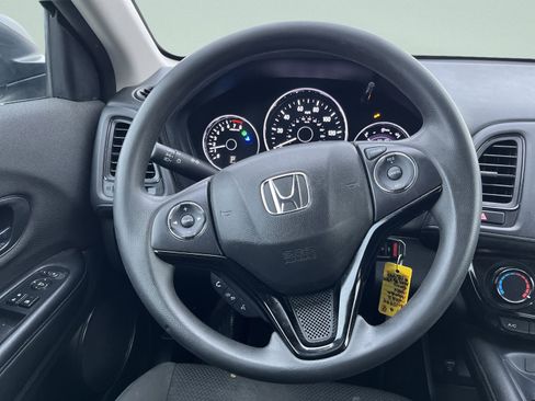 Used 2022 Honda HR-V LX image 26