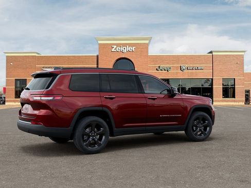 New 2026 Jeep Grand Cherokee L Limited w/ Limited Altitude Package AWD/4WD image 4
