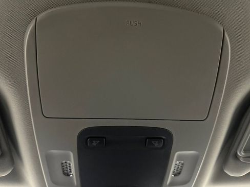 Used 2024 Toyota Camry SE image 34