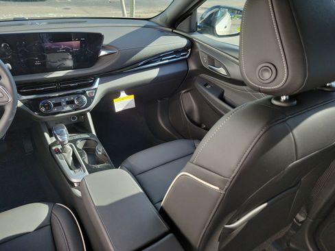 New 2026 Buick Envista Sport Touring w/ Studio Series image 17