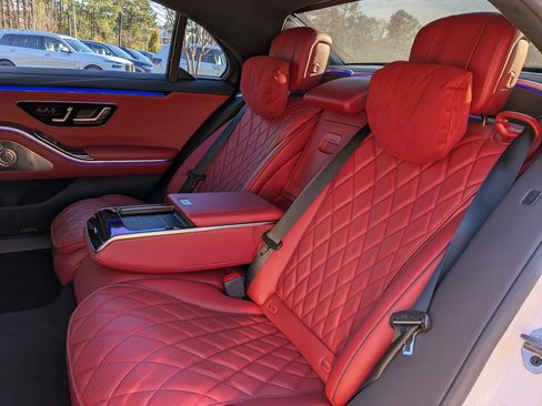 Used 2022 Mercedes-Benz S 580 4MATIC Sedan image 31