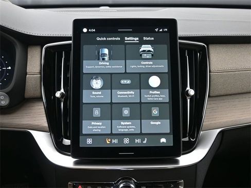 New 2026 Volvo XC90 T8 Ultra image 16