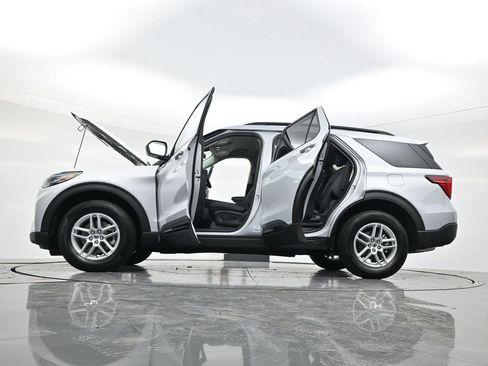 New 2026 Ford Explorer Active image 60