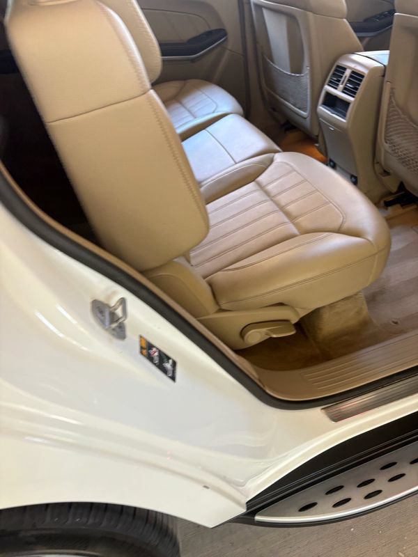 Used 2014 Mercedes-Benz GL 450 4MATIC image 30