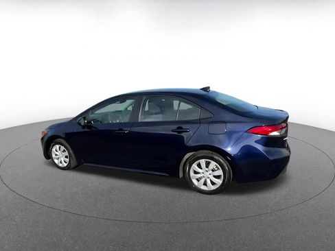 Used 2025 Toyota Corolla LE image 10