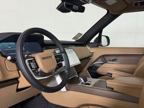 New 2026 Land Rover Range Rover SE image 38
