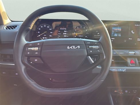 Used 2025 Kia K4 EX image 34