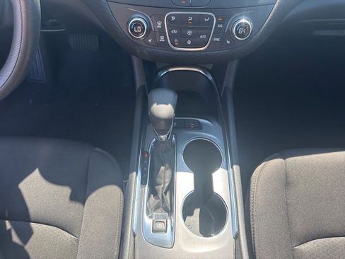 Used 2024 Chevrolet Malibu LT image 11