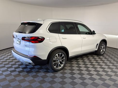Used 2026 BMW X5 sDrive40i w/ Parking Assistance Package RWD image 9