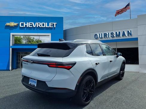 New 2026 Chevrolet Equinox EV LT image 3