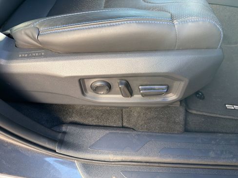 Used 2023 Toyota Sequoia Platinum image 12