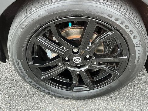 Certified 2020 Nissan Kicks SR w/ SR Premium Package FWD image 8