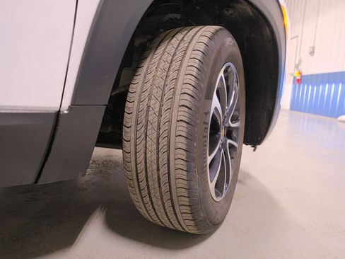 Used 2025 Chevrolet TrailBlazer LT image 44