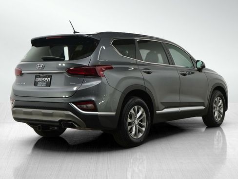 Used 2020 Hyundai Santa Fe SE image 5