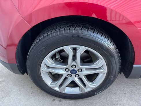 Used 2017 Ford Edge Titanium w/ Technology Package image 12