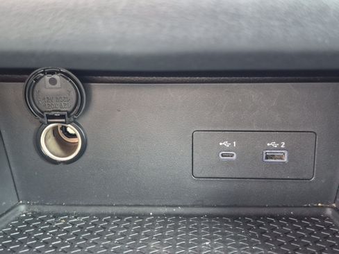 Used 2025 Nissan Pathfinder SV FWD image 66