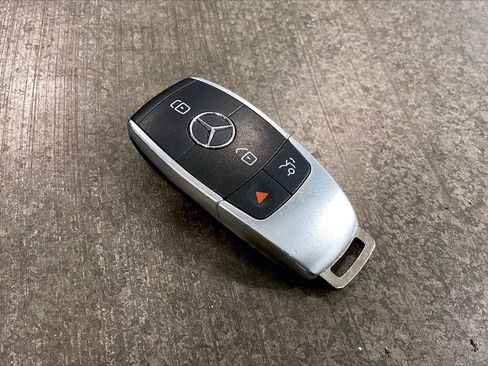 Used 2019 Mercedes-Benz C 300 Sedan image 11