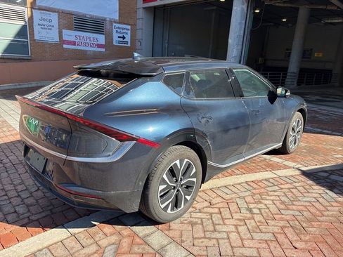 Certified 2024 Kia EV6 Wind w/ Wind Technology Package image 3